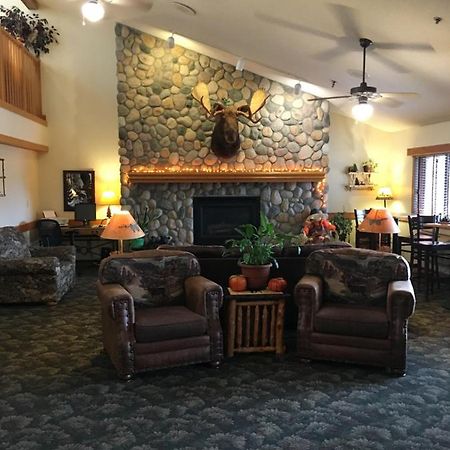 Moose Lake Lodge & Suites Eksteriør billede