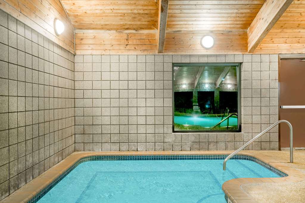 Moose Lake Lodge & Suites Faciliteter billede
